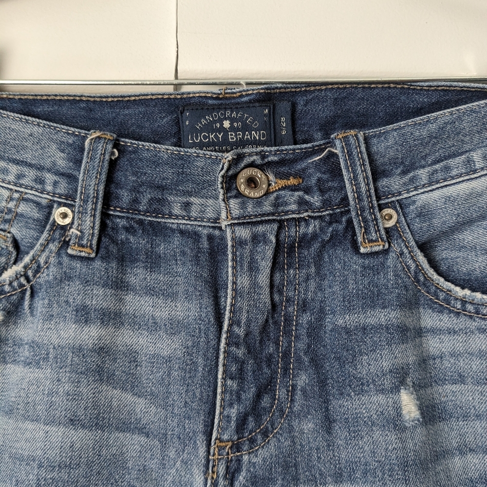 LUCKY BRAND 🍀 distressed jeans - Picture 2 of 6